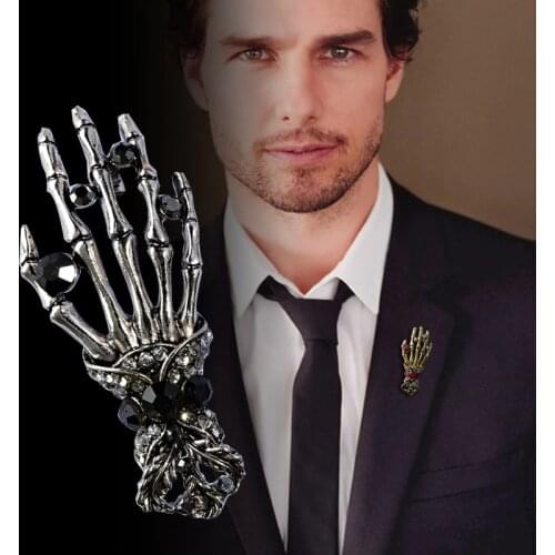Retro Mens Brooch Upscale Rhinestone Fashion Punk Brooches Hip-hop Skull Hand Badge Lapel Pin for Men Accessories