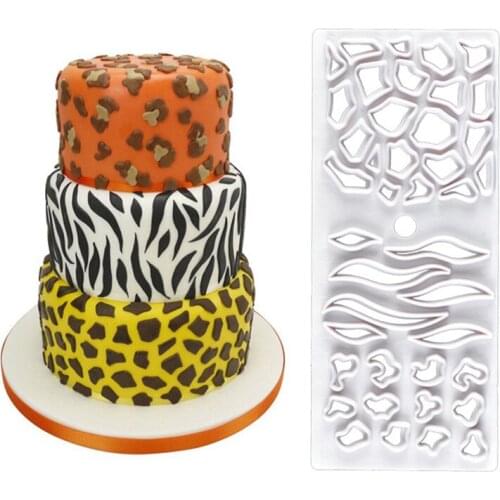 New Plastic Fondant Mold Animal Zebra Pattern Stone Cake Mold Cutting Die Cartoon Fondant Biscuit Mold Cupcake Decorating Tool