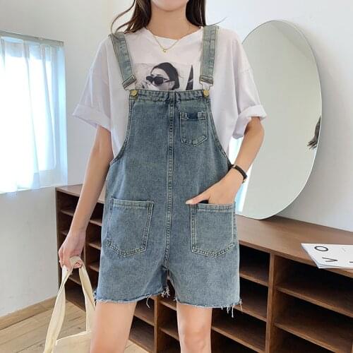 Denim Jumpsuit Women Spring Summer New Large Size Loose High Waist Solid Color Frayed Button Pocket Simple Overalls Short Pants