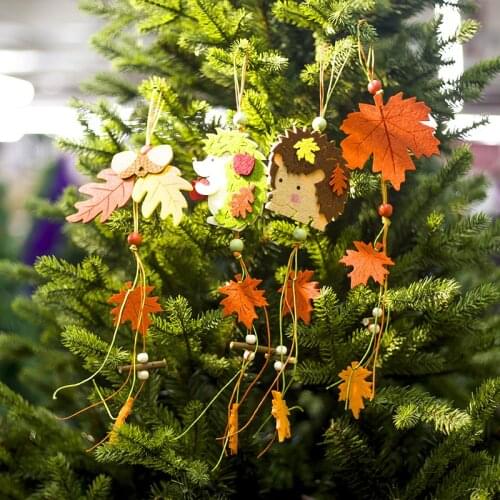 Creative Cartoon Felt Christmas Tree Hanging Pendant Hedgehog Maple Leaf Kids Room Ornaments Xmas New Year Party Decor