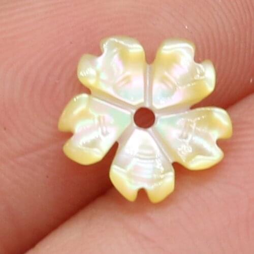 1 PC Natural Petal-shaped Shell Loose Beads Cute Yellow Handmade Crafts DIY Necklace Bracelet Earrings Jewelry Accessories Bead