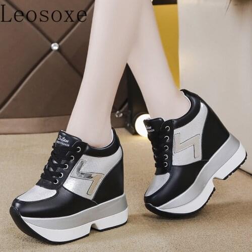 Fashion White Sneakers Womens High Platform Casual Shoes Height Increasi Leathe Shoes 10 CM Thick Sole Trainers Lady Shoes
