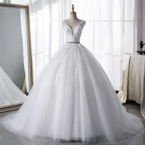 Lace Wedding Dress 2021 Classic V-neck Bridal With Court Train Sexy Backless Ball Gown 14 Colors Robe De Mariee Plus Size