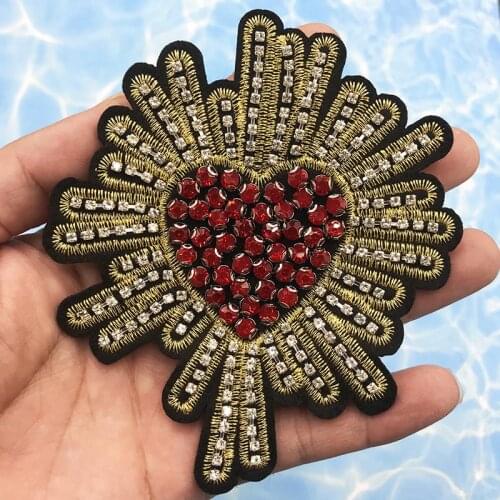 3D Handmade Rhinestone Beaded Patches for Clothing DIY sew on Clothes Love Heart Parches Embroidery Flower Appliques