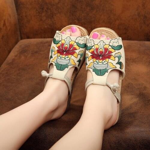 Shanghai Story National wind shoes old Beijing fashion cool slippers non-slip fish mouth thick bottom embroidered shoes