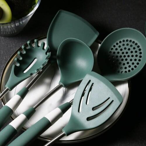 Silicone kitchen accessories utensils set non stick pan frying spoon spatula cooking tools
