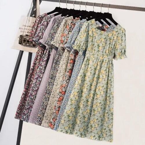 Large size floral dress female retro summer 2021 new Korean version of the waist French lantern sleeve mid-length chiffon dress