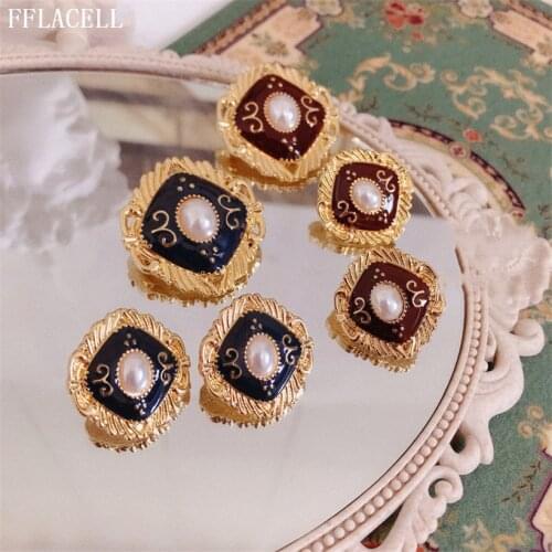 Vintage Oil Painting Baroque Brooch Palace Pattern Pearl Elegant Square Stud Earrings for Women Girls Jewelry Gifts 2020 New