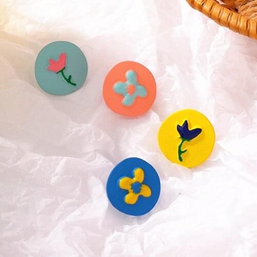 South Korea 2021 New Spray Paint Ear Studs Cream Spring And Summer Cute Asymmetric Flower Earrings Color Dripping Women Earring