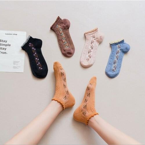 Socks Women Spring And Summer Socks Retro Small Floral European And American Style Lace Womens Boat Sock Thin Style Wholesale S