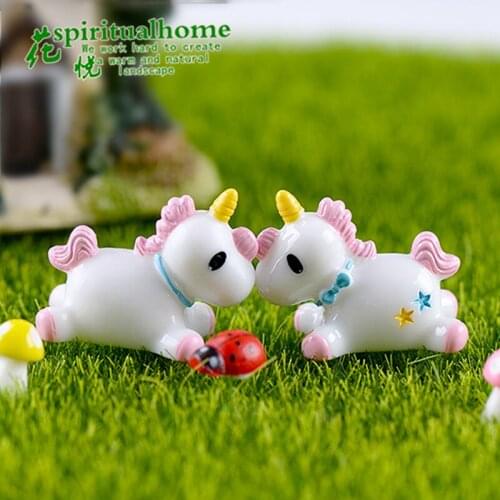 1 Pcs Mini 2cm 1.5cm Rainbow Unicorn Animal Miniature Garden Accessories Modern Pop Miniature Figurines Fairy Garden