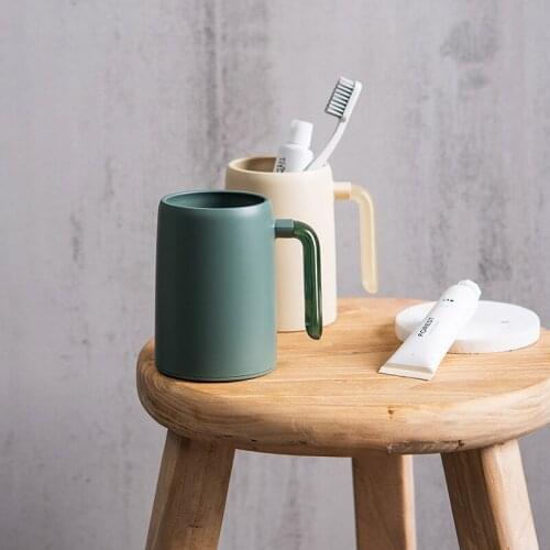 Couples Mouthwash Cup Travel Portable Toothbrush Mug Bathroom Brushing Cup with Transparent Handle Plastic Cute Cup