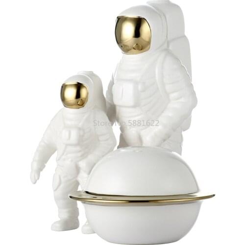 Ceramic Astronaut Furnishings Nordic Creative Characters Modern Soft Decoration Accessories Astronaut Furnishings Dry Vase