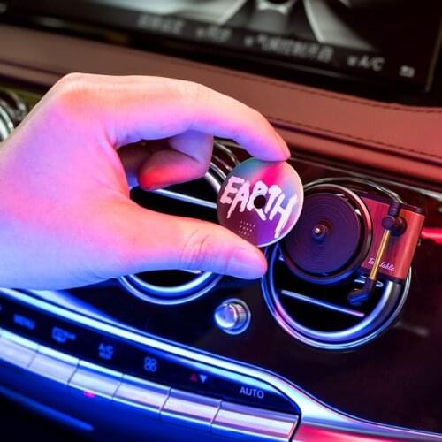 Retro Gramophone Car Fragrance Scent Phonograph Car Fountain Diffuser Solid Balsam Interior Accessories Car Outlet Perfume