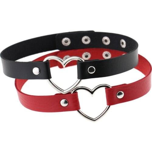 2021 Women Men Punk PU Leather Collar Necklace Goth Rivet Heart Shape Choker Necklace Jewelry Accessories Fashion Party Gift