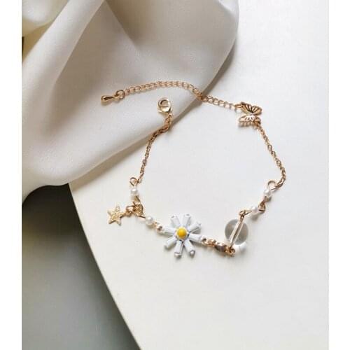 Fashion Sun Flower Butterfly Star Fake Pearl Resin Beads Bracelet Classic Simple White Daisy Bracelet For Women Jewelry Pulsera