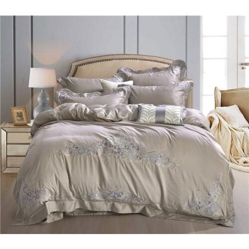 2018 luxury embroidered Egyptian cotton linens 4pcs bedding set King size bed flower bedspread adult duvet cover set