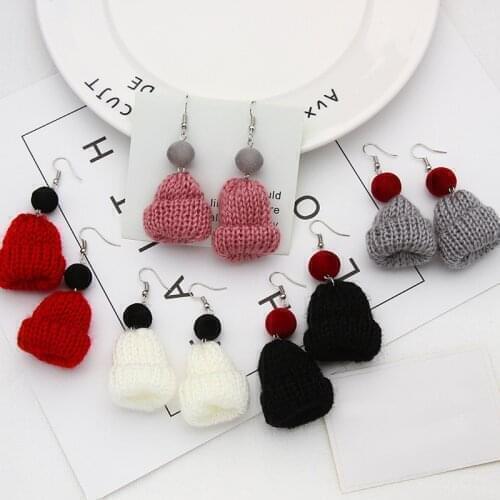 Cute Kniting Yarn Hat Drop Earrings Colorful Plush Hairball Winter Christmas Hat Dangle Earrings for Women Party Jewelry Gift