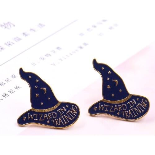 2PCS Magic Wizard Witch Hat Gothic Badges Brooches Button Cartoon Pins for Backpack Decor DIY Punk Brooch Fashion Jewelry Gifts