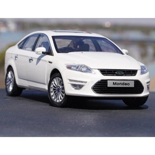 High Quality Original Factory Authentic 1:18 Changan Ford Mondeo 2011 Version White Diecast Toy Car Model for Gift, Collection