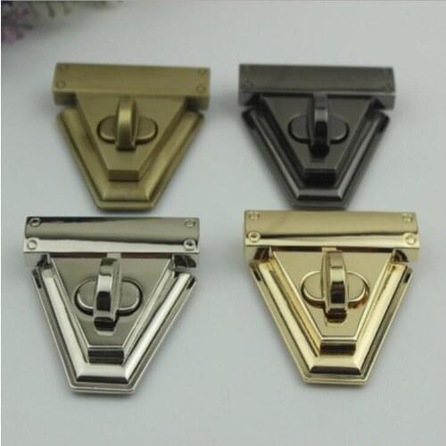 10pcs/lot Luggage hardware accessories Gold die cast twist lock Square triangle lock bag bag lock buckle hardware accessories
