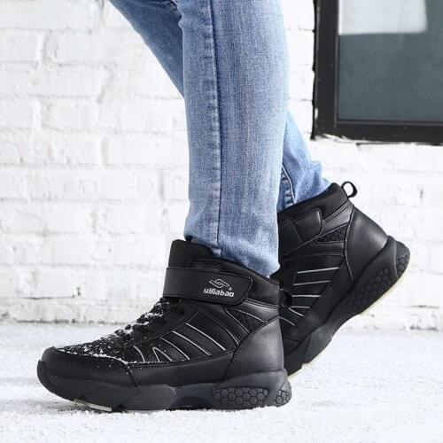 2020 winter new cotton shoes womens sports plus velvet thick-soled velcro travel and leisure ladies snow boots to keep warm