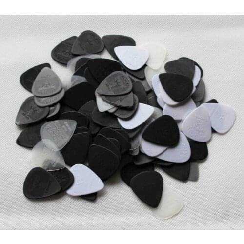 100pcs guitar picks mixed thickness anti-skidding nylon guitar picks 100 pieces 4 color anti-skidding guitar picks free shipping