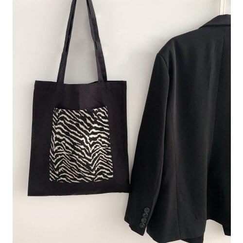 Canvas Bags Females 2021 New Fashion Shoulder Bags Womens Korean Style Niche Zebra Pattern Tote Bag Large Capacity Leisure Bag