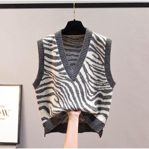 Women Tank Top Knitted Vest Pullover Autumn Winter female Loose v-neck Knitted Women Sleeveless Sweater Casual Warm Vest Sweater