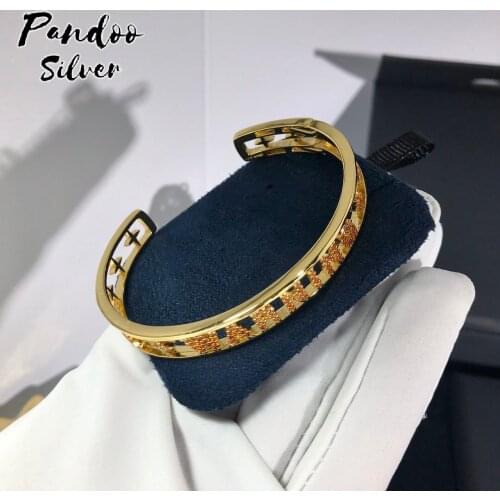 OULIANBAO Bracelets With Pendants