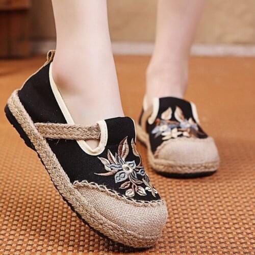 Retro Floral Flats Women Shoes 2021 New Spring/Autumn Embroider Round Toe Handmade Casual Concise Leisure Ladies Shoes