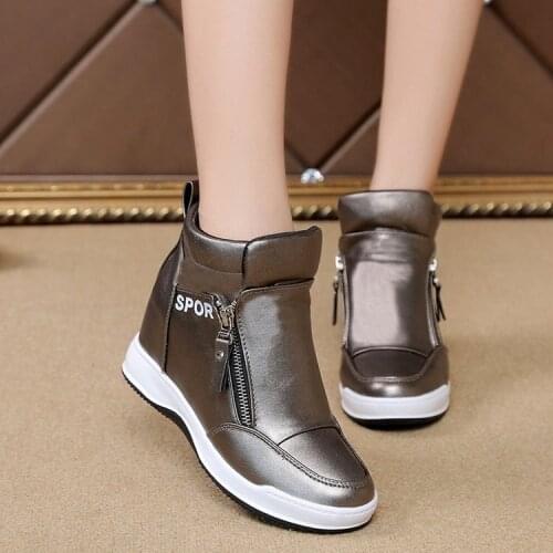 New high-top shoes womens platform with thick soles, inner heightening casual round toe side zipper womens shoes, sports shoes