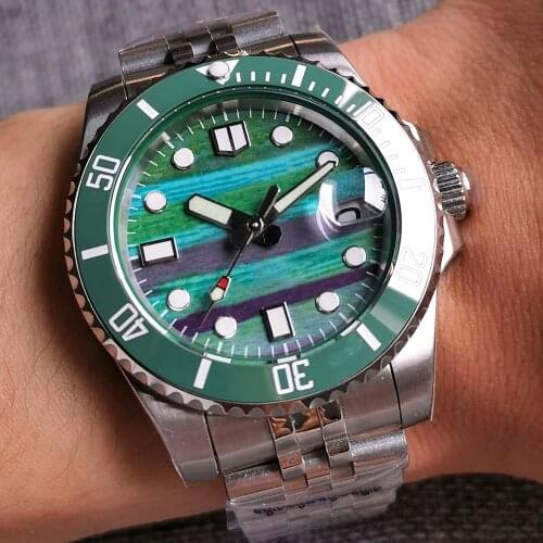 40mm Mens Watch Japan NH35/Miyota 8215 Automatic Movement Green Dial Date Cyclops Sapphire 904L Strap Red Second