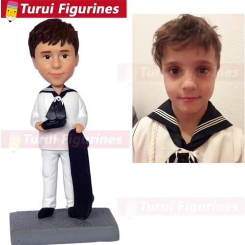 Customized bobble head creating a figure armature for sculpture first communion figurine bobblehead dolls suclpture mini statue