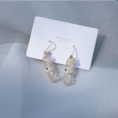 ALLNEWME Creative Handmade Spark Rhinestone Hollow Oval Pendant Earrings for Women Faux Pearl Arcylic Flower Earring Accessories