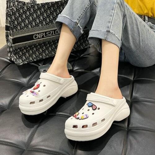 Off-Bound Women's Clogs