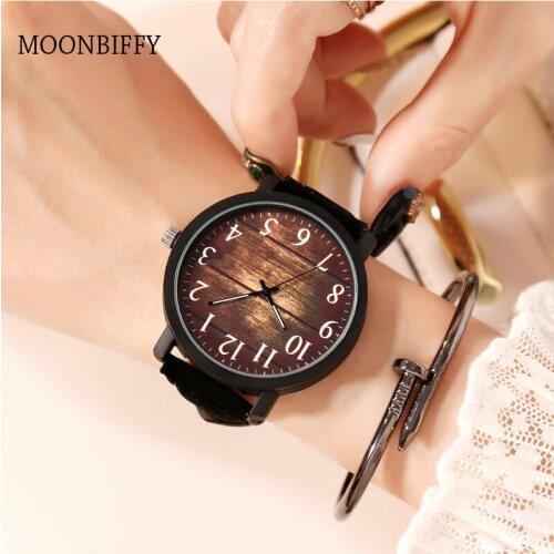 Watch Fashion Wood grain dial Casual Leather Quartz Watch Men Watches Luxury Wristwatch Hombre Hour Male Clock