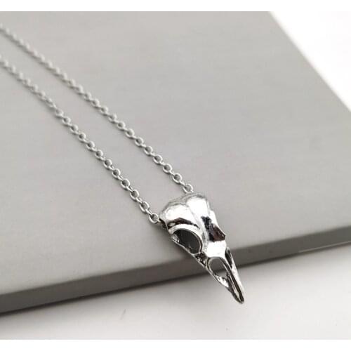 2020 New Raven Skull Necklace Raven Magpie Crow Poe Gothic Gift,Halloween Raven Skull Necklace,Goth Bird Skull Jewelry