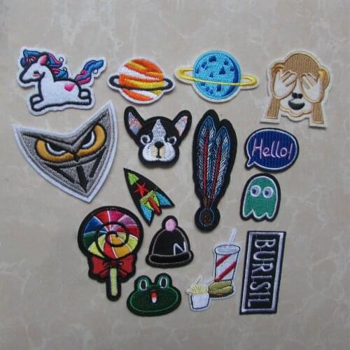 Fashion cartoon Patches for Clothing Iron on Embroidered Sew Applique Cute Patch Fabric Badge Garment DIY Apparel Accessories