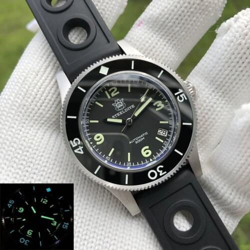 Steeldive Japan NH35A Automatic Mechanical Movement Watch For Men Diver Sport Watch 300m Waterproof Luminous Mens Watch Swim