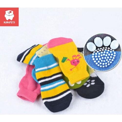 KIMPETS 4pcs Dog Socks Anti-Dirty and Anti-Scratch Cat Shoes Can’t Drop Foot Covers Pet Puppy Socks Cat Shoes Shoe Covers random