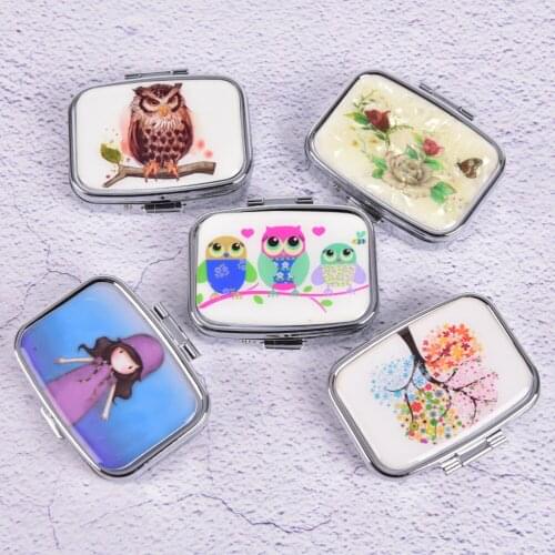 Colorful Portable Pill cutter Splitters Metal Pill box Folding pill case container for Medicines Organizer color random
