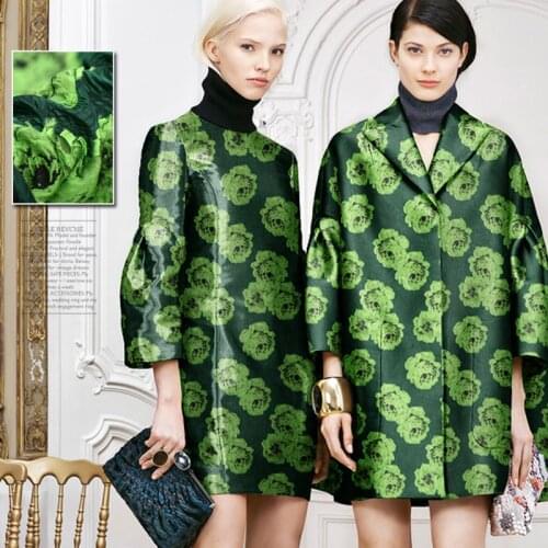 2016 spring and autumn three-dimensional relief fabric folds ultra-fine fashion brocade fabrics wholesale high-grade cloth