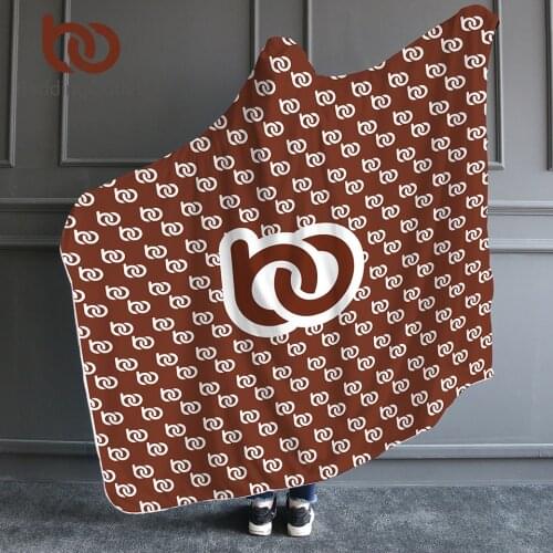 BeddingOutlet Print on Demand Hooded Blanket for Adult Kids Customized DIY Wrap Flannel Fleece Blanket Custom Made Dropshipping