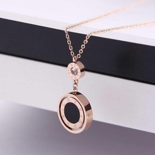 Lady Jewelry Double Circle Roman Numeral Necklace For Women Turnable Black White Shell Pendent Necklace Jewelry Party