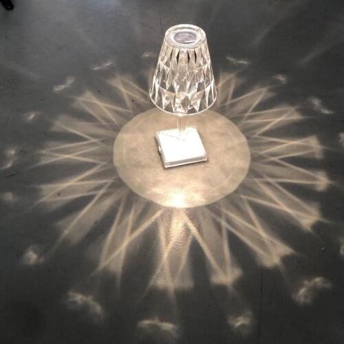 Acrylic Crystal Table Lamp Transparent Prism Table Lamp Room Bedroom Bedside Decoration Lamp Living Room Shower Room Decoration