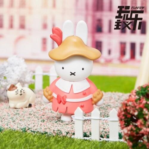 Mifei global tour series genuine tide play blind box cute ornaments cartoon cartoon cartoon doll doll design doll homedecoration