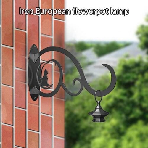 Metal Hanging Plants Bracket Delicate Retro Wall Planter Welding Process European Style Flower Pot Hanging Plants Bracket