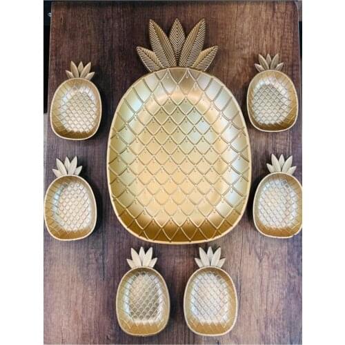 Pineapple Tray And 6 Pieces Snack Set