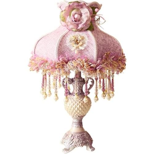 European Pastoral Princess Room Table Lamps Bedroom Lace Fabric Decorative Fabric Pink Girl Wedding Gift Table Lights Fixtures